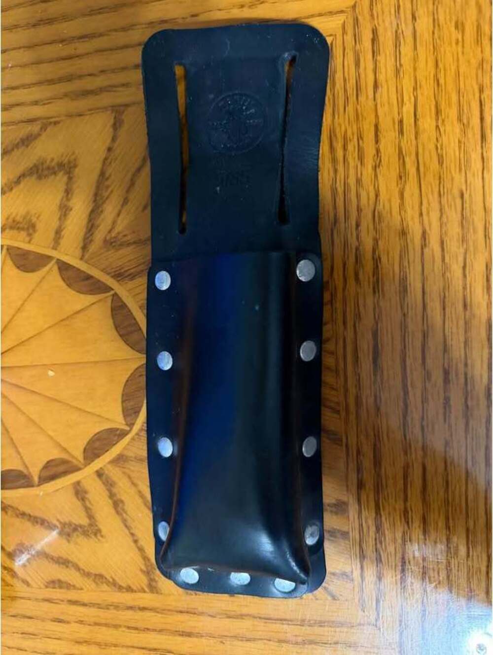 Klein Tools 5185 leather tool holder